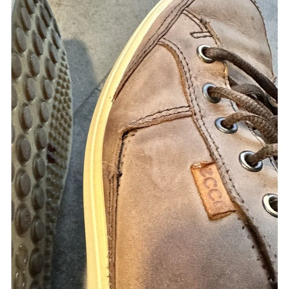 ECCO Men's 10 Brown Sneaker Leather Shoes Athletic Comfort Casual normcore